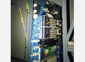 PM registra dano a equipamento de telecomunicação e violação de domicílio em Umuarama