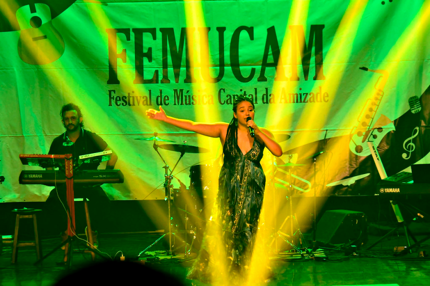 Final do XII Femucam termina com um grande desfile de talentos e premia vencedores