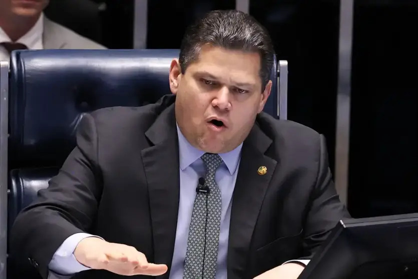 Fim da escala 6×1 será promulgado nesta sexta-feira pelo Senado