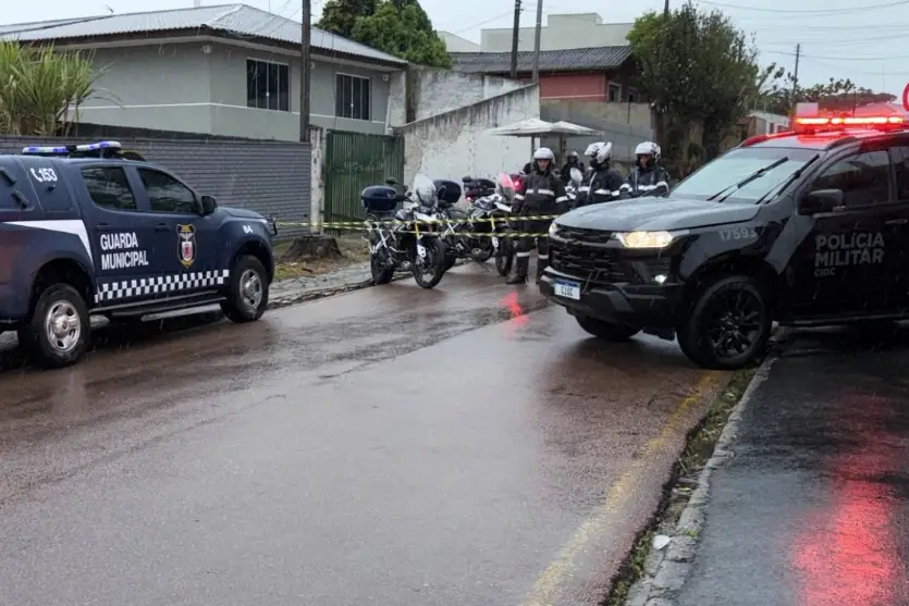 Homem armado invade CMEI em Curitiba e mobiliza operação policial