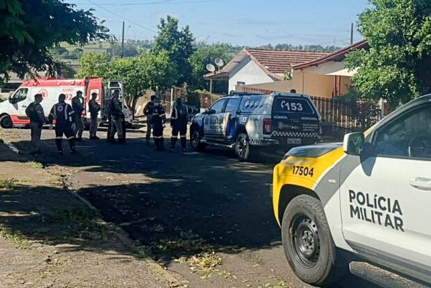Umuarama: PM usa taser para conter homem em surto armado com martelo e chave de fenda