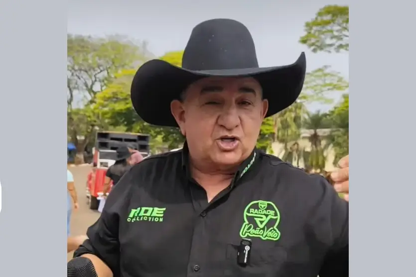 Locutor de rodeios Giovany Araújo morre em acidente na PR-218; filho fica gravemente ferido