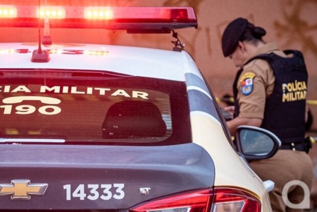 PM procura mulher que descumpriu medida protetiva e cortou pneu da moto da ex