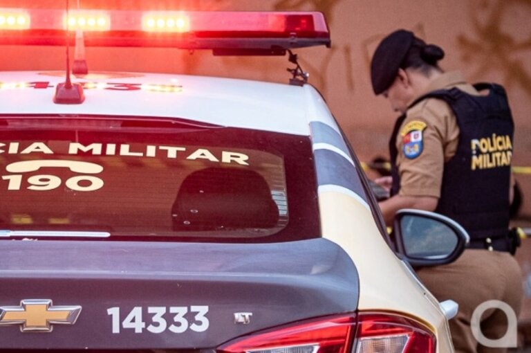 PM procura mulher que descumpriu medida protetiva e cortou pneu da moto da ex