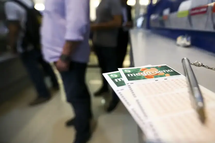 Mega-Sena sorteia prêmio acumulado de R$ 230 milhões neste sábado