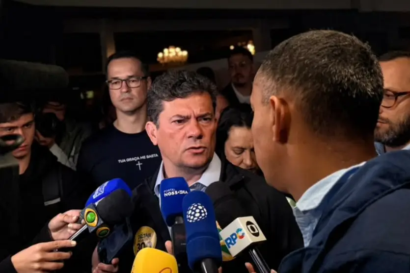 Com 70,05% das urnas apuradas, Sergio Moro lidera e Sandro Alex amplia vantagem sobre Requião Filho