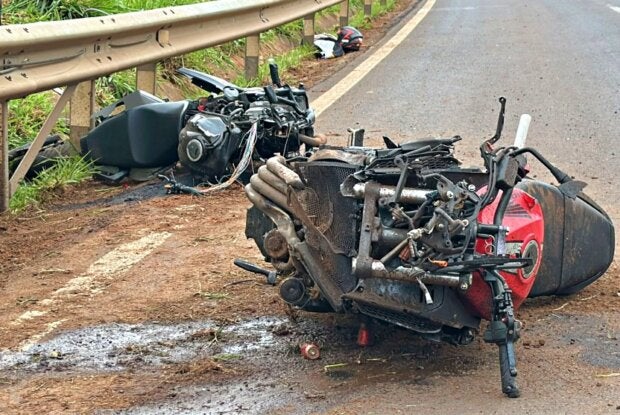 Umuarama: Motociclistas ficam feridos após colisão na PR-323; um está em estado grave