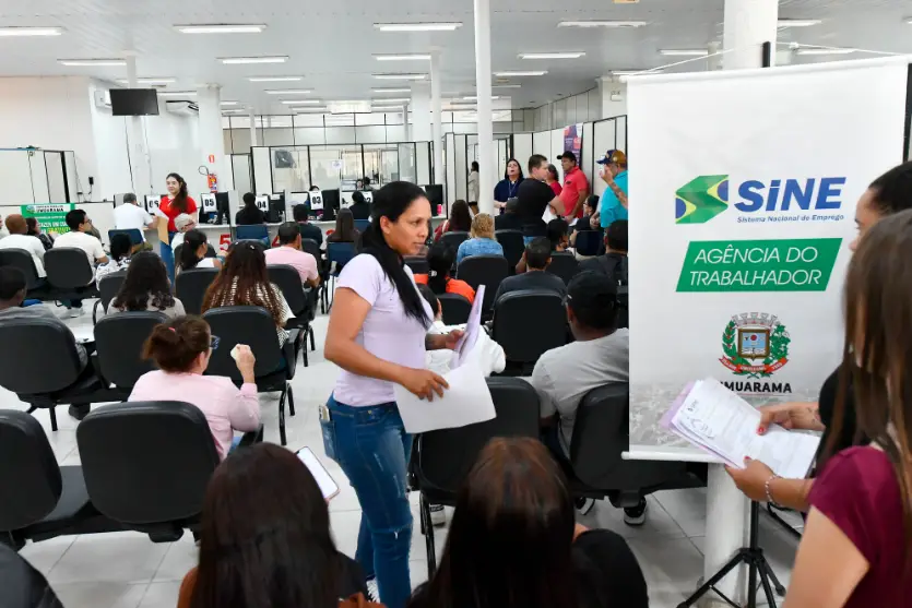 Mutirão do Emprego encaminha 271 candidatos para vagas em Umuarama