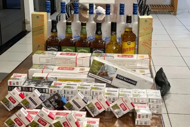 Operação apreende cigarros e bebidas contrabandeados em Umuarama