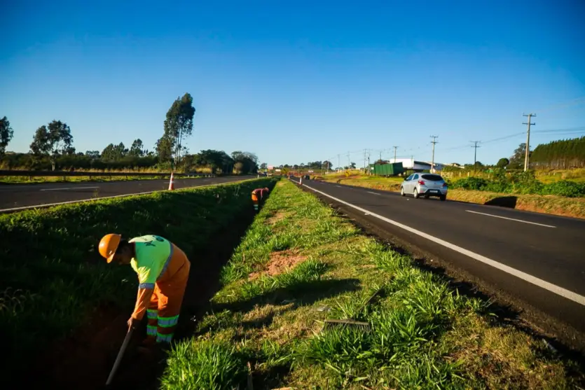PR-323 e BR-272 têm obras e serviços de conservação nesta quarta-feira; confira