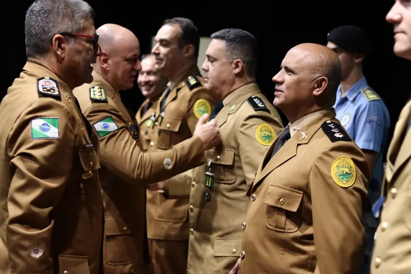 Policiais do 25º BPM recebem homenagens em aniversário do 3º Comando Regional