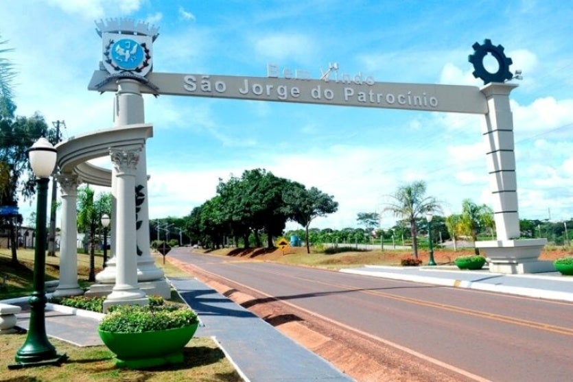 Portal de entrada de São Jorge do Patrocínio.