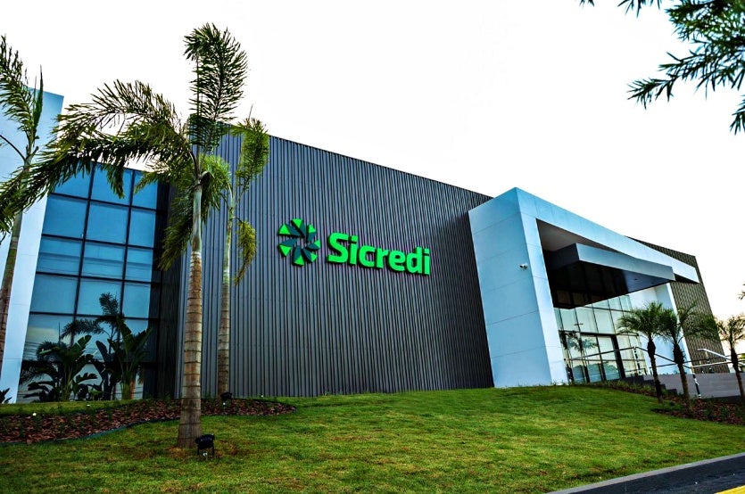 Sicredi Vale do Piquiri Abcd PR/SP celebra 38 anos de história e expansão 