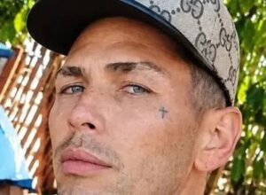Padrasto acusado de matar venezuelana de 14 anos morre em confronto com a PM