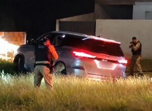 Hilux apreendida em Cruzeiro do Oeste.