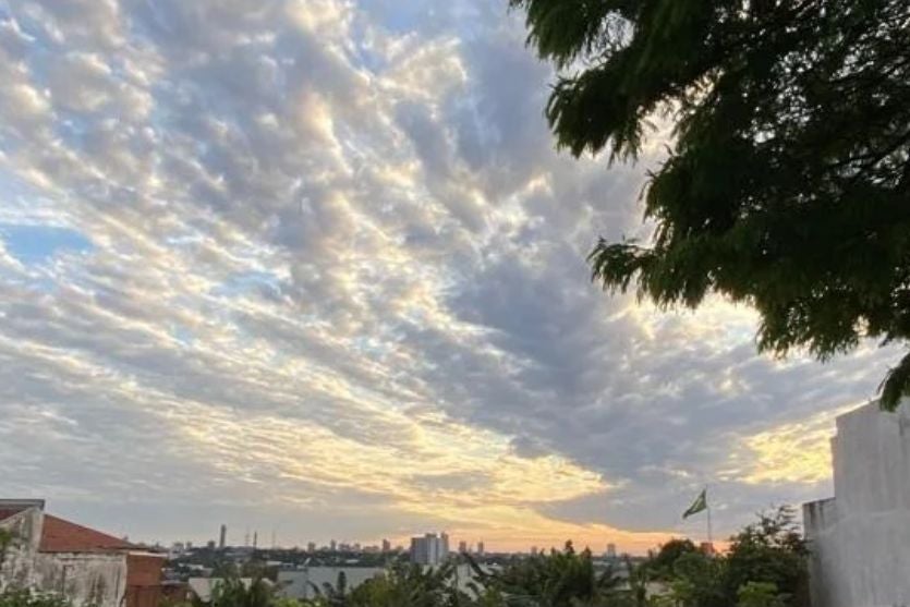 Massa de ar seco e frio domina o Paraná e mantém domingo de sol em Umuarama