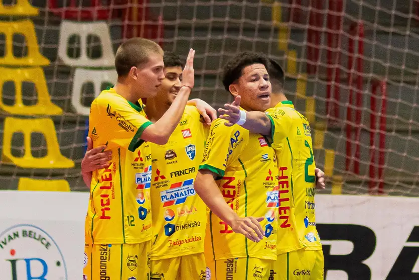 Umuarama Futsal Sub-18 joga em casa por vaga na semifinal do Paranaense