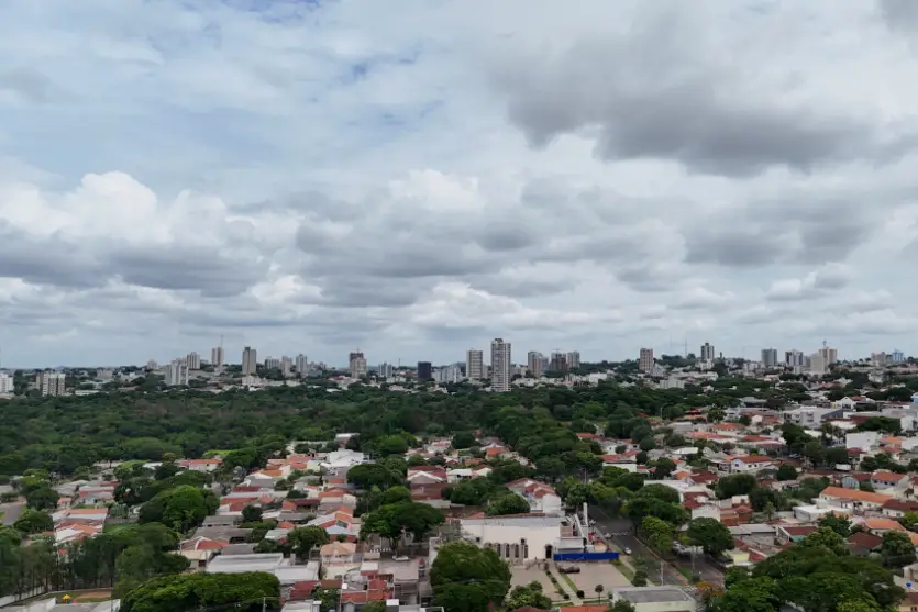 Umuarama terá calor de 31°C nesta sexta-feira e previsão de chuva no fim de semana
