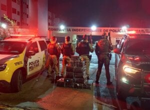 Maconha apreendida após confronto com morte na PR-323 em Jussara.